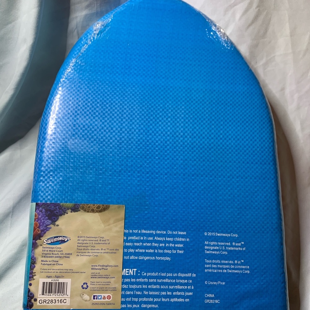 Finding Dory Kickboard - Picture 3 of 4